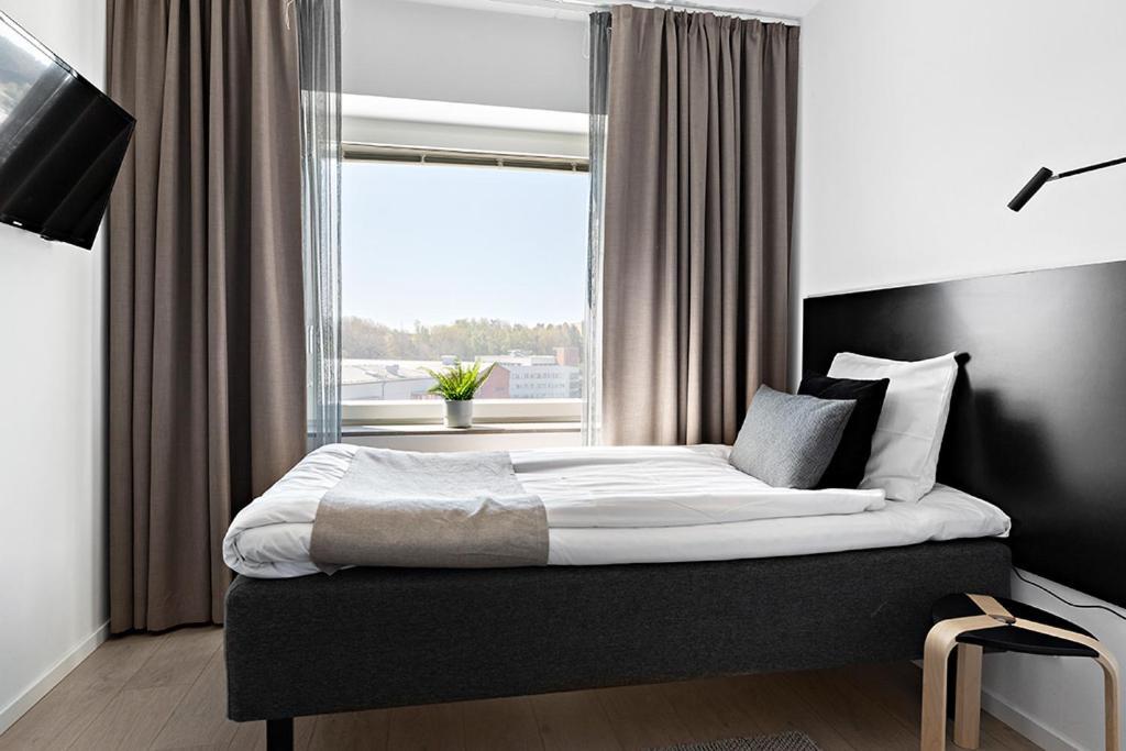 Forenom Hotel Flemingsberg - 10Min From Aelvsjoe Huddinge Dış mekan fotoğraf